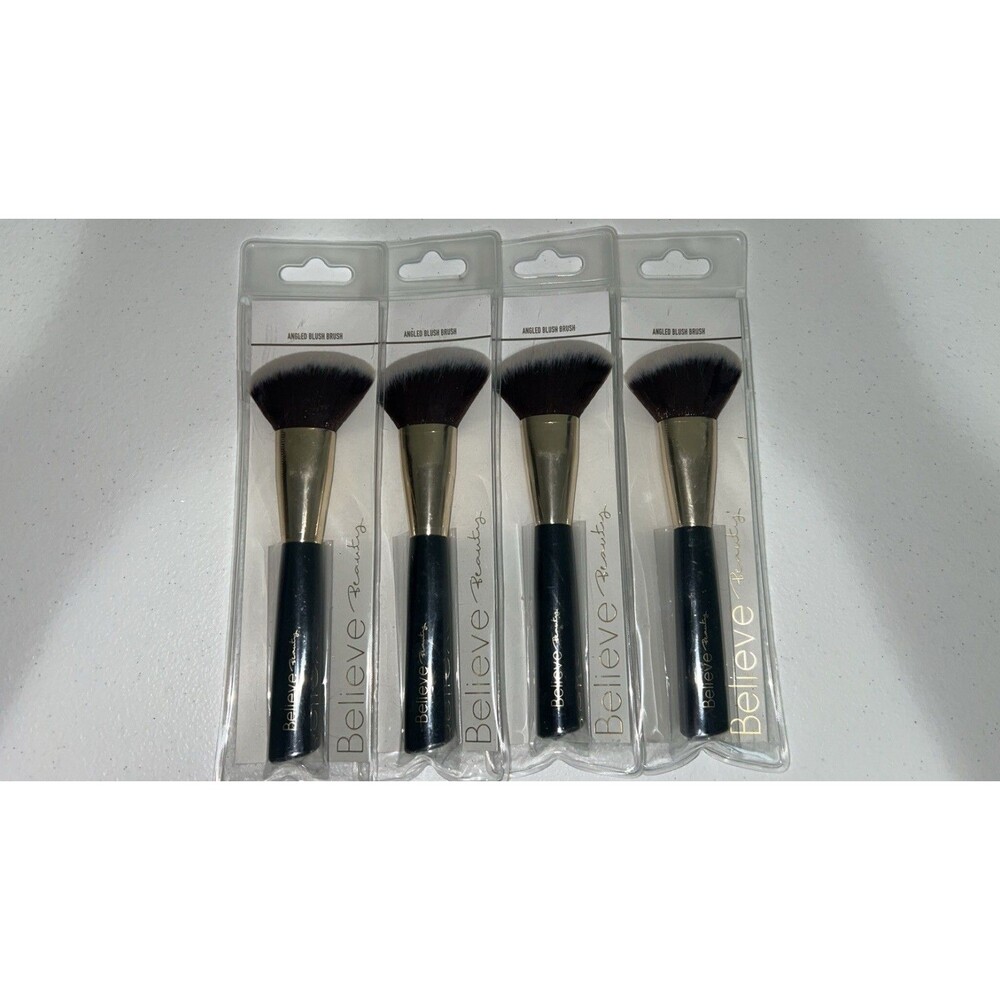 Makeup Brushes- 4 Count- New- Angled Blush Brushes